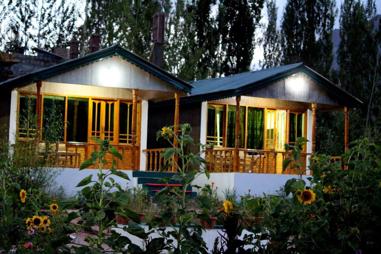 Rangyul Resort Kargil Exterior foto